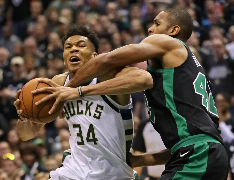 Illustration for article titled Giannis Antetokounmpo Baptized Al Horford And The Photos Were Beautiful